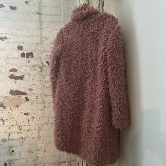 Wild Fable Faux Fur Coat in dusty-rose pink. - Picture 5 of 16